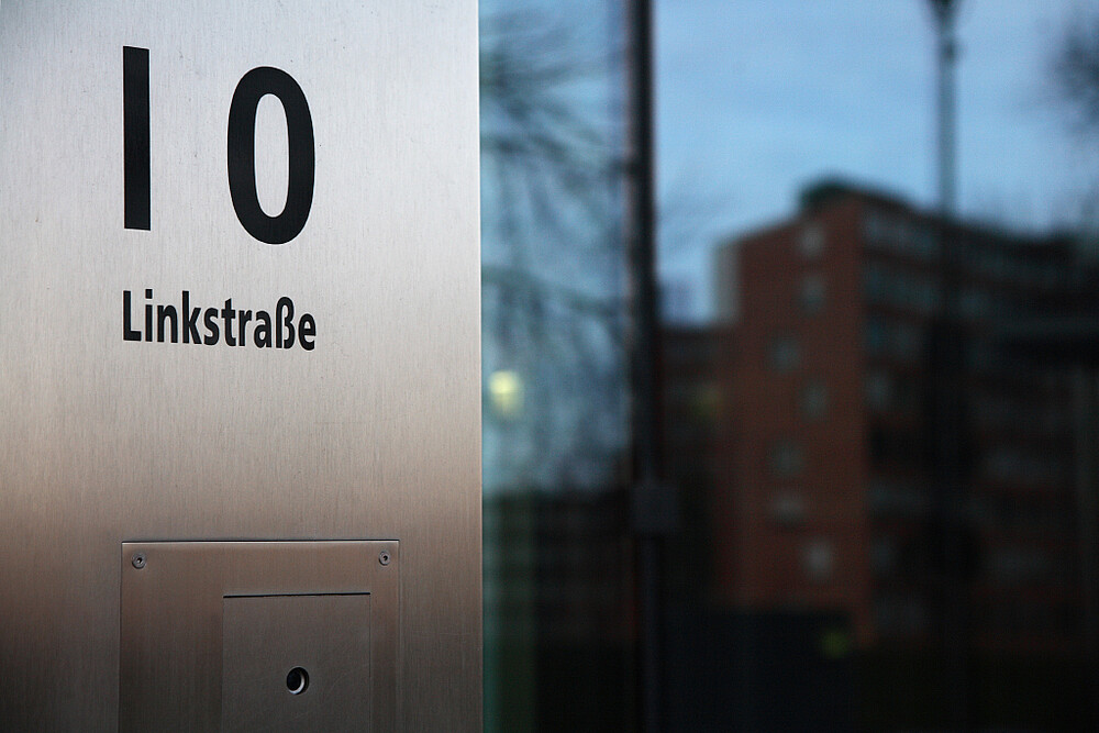 Linksstrasse - entrance to Pfizer headquarter Berlin (C) Pfizer Deutschland GmbH