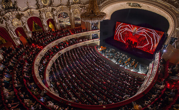 Inside KOMISCHE OPER BERLIN