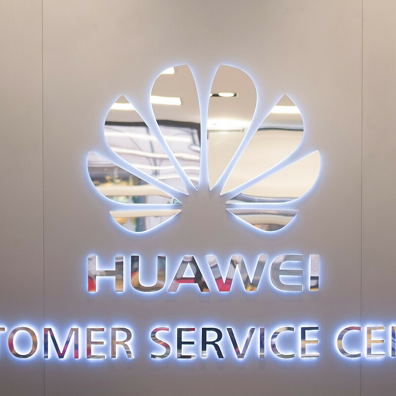 Logo Huawei Customer Service Center